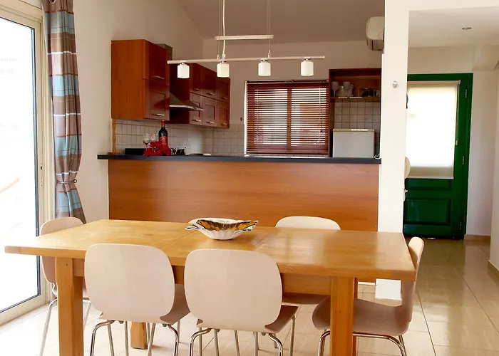 Melanos Village A21 Πάφος